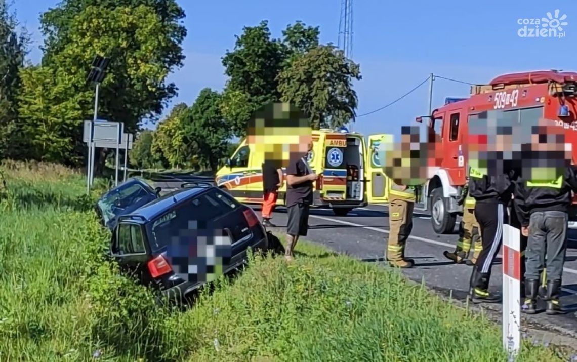 Wypadek na DK 61 w Orzycu - jedna osoba ranna