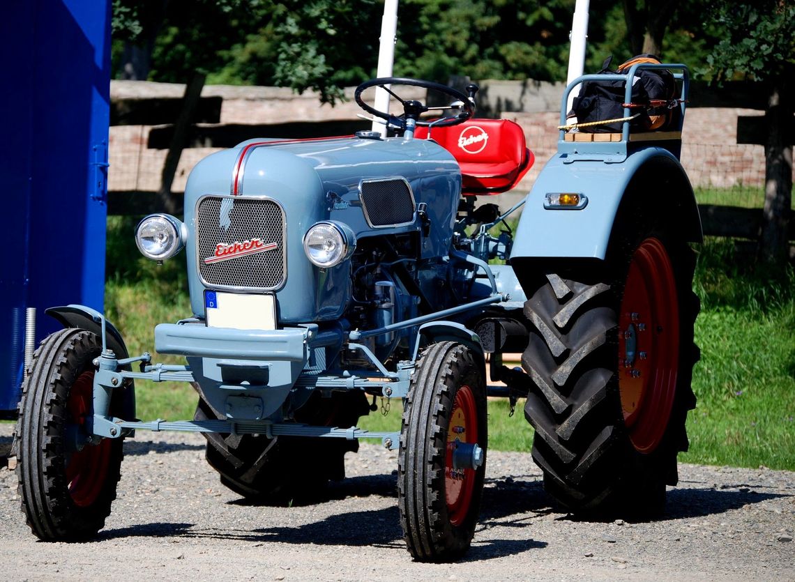 Przejechany traktorem 53-latek trafił do szpitala Przejechany traktorem 53-latek trafił do szpitala