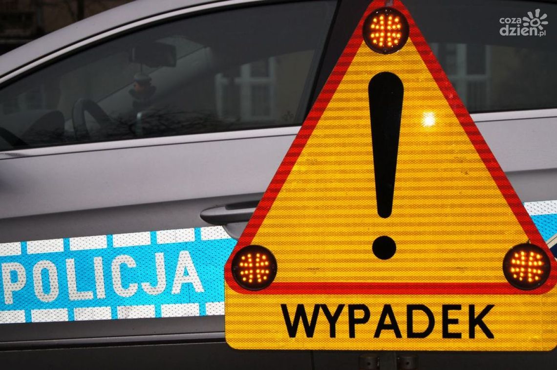 Wypadek w centrum Ciechanowa. Samochód uderzył w rowerzystkę!