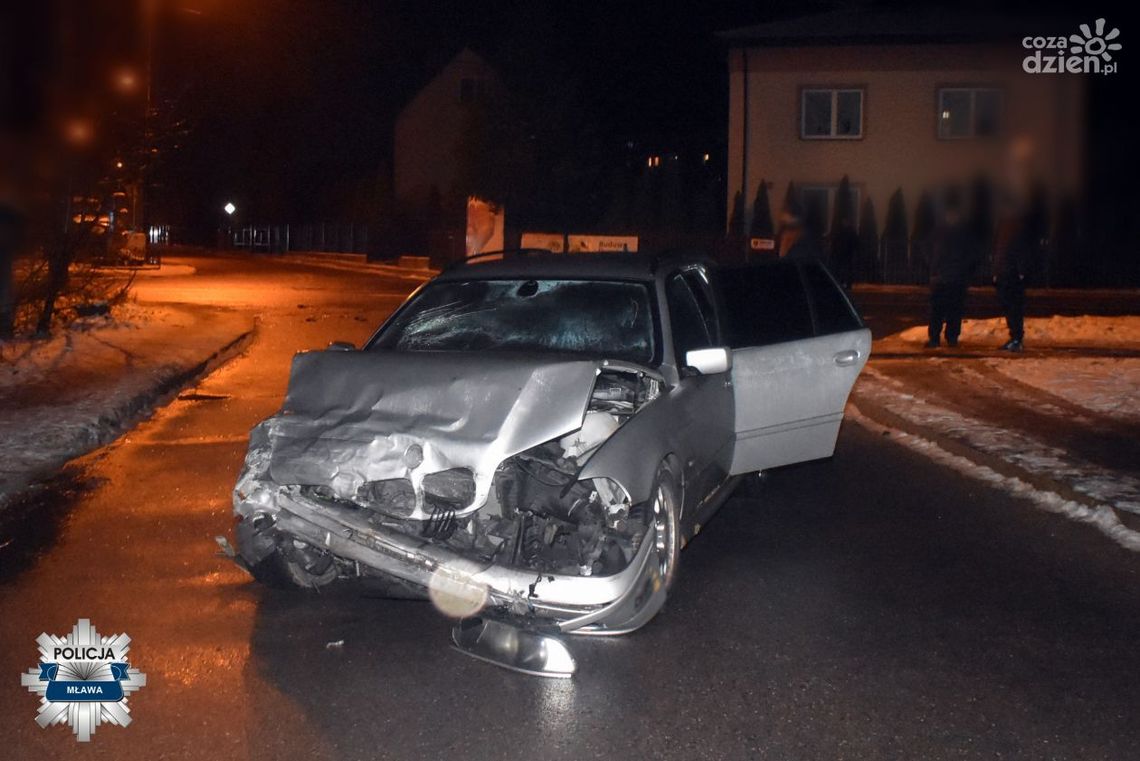 Wypadek w Mławie. Spowodował wypadek i uciekł z miejsca zdarzenia