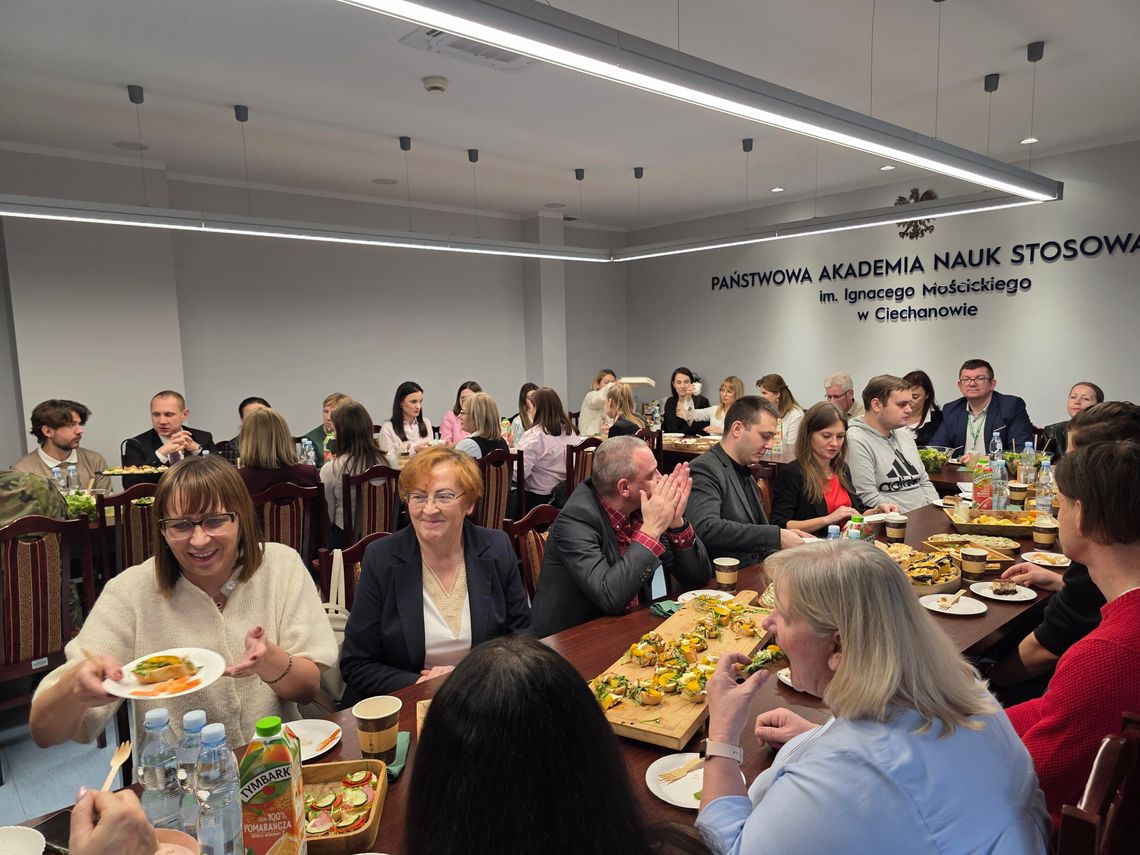 XIII Akademickie Targi Pracy w Ciechanowie. Jak odnaleźć się w labiryncie kariery?