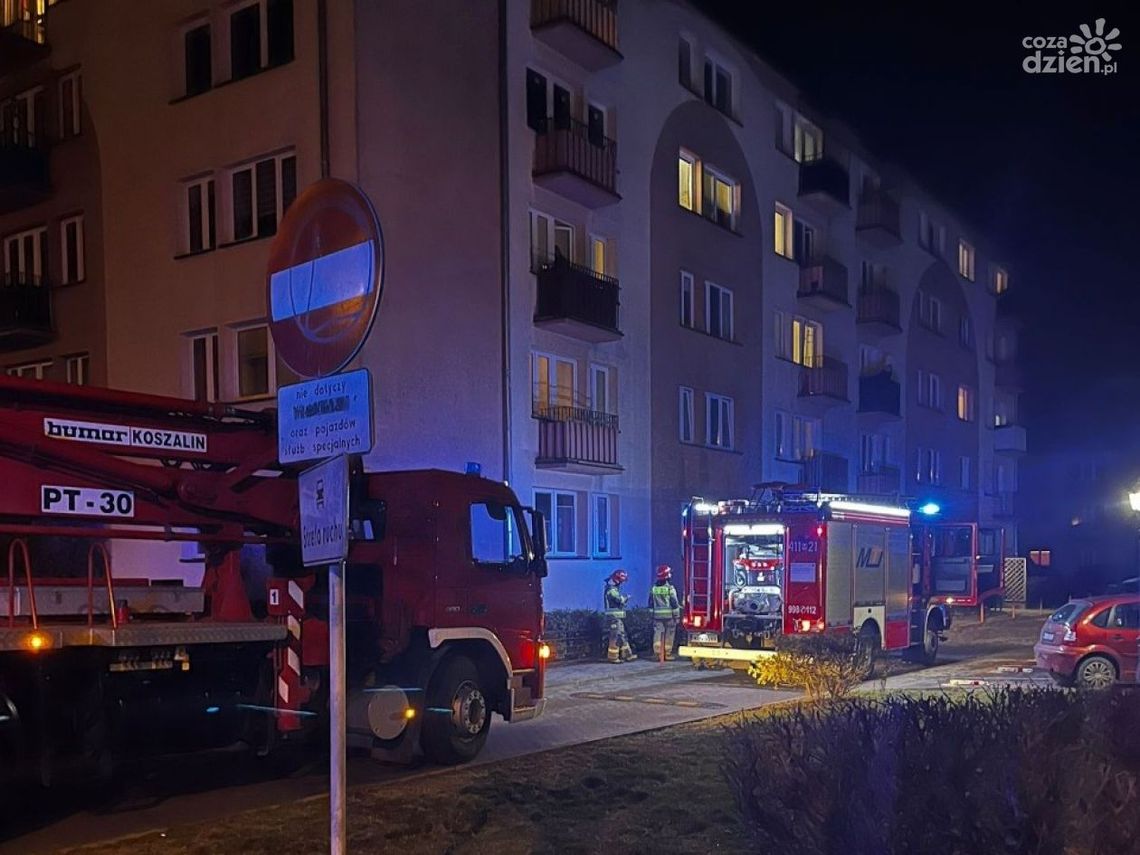 "Z małej chmury duży deszcz" - ładowanie baterii zakończyło się akcją służb "Z małej chmury duży deszcz" - ładowanie baterii zakończyło się akcją służb