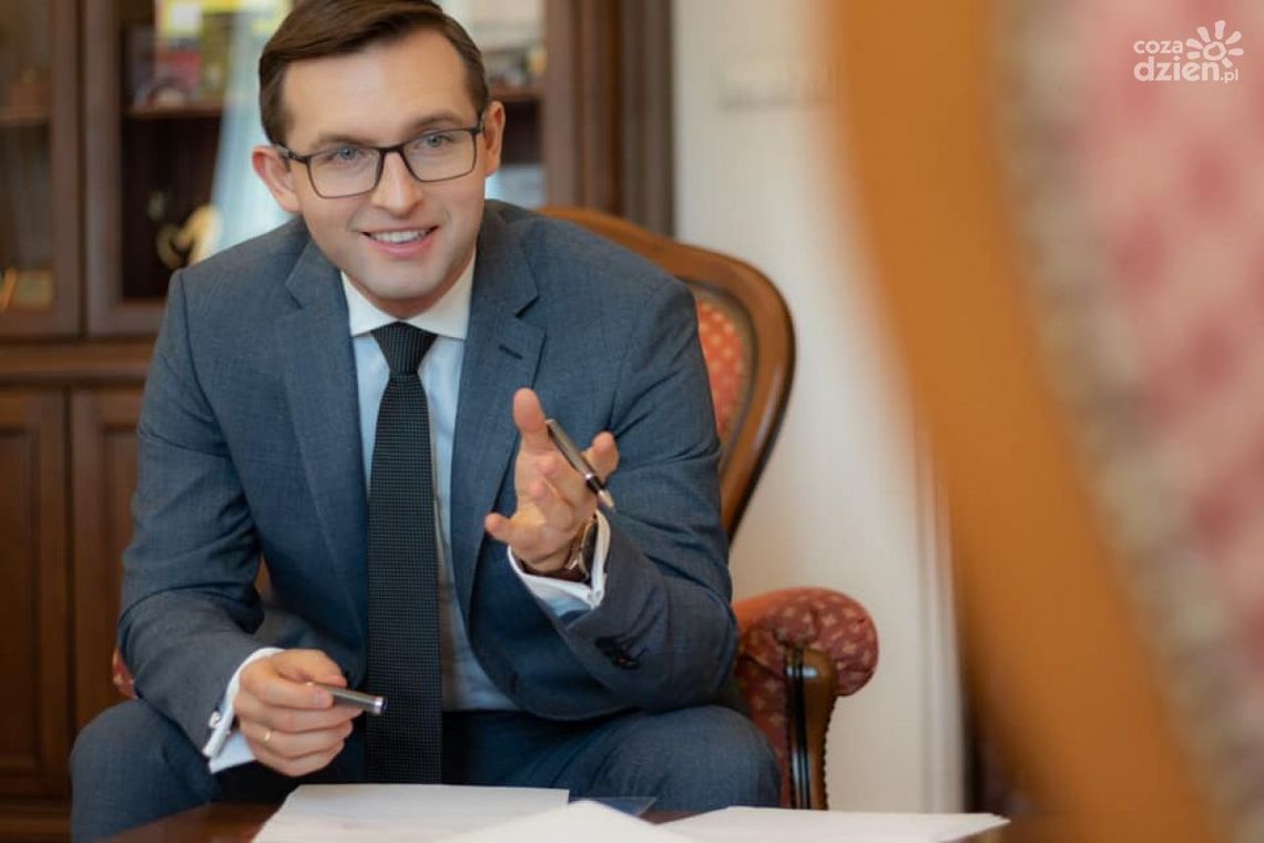 Z ostatniej chwili!!! Sąd unieważnił karę sanepidu za „Koncertowanie pod blokami”.