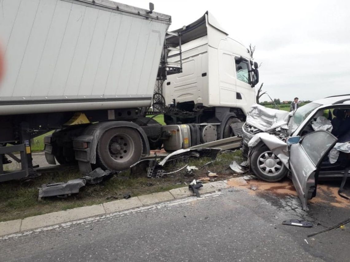 Z ostatniej chwili! Tragedia pod Płońskiem, kobieta zginęła na miejscu Z ostatniej chwili! Tragedia pod Płońskiem, kobieta zginęła na miejscu