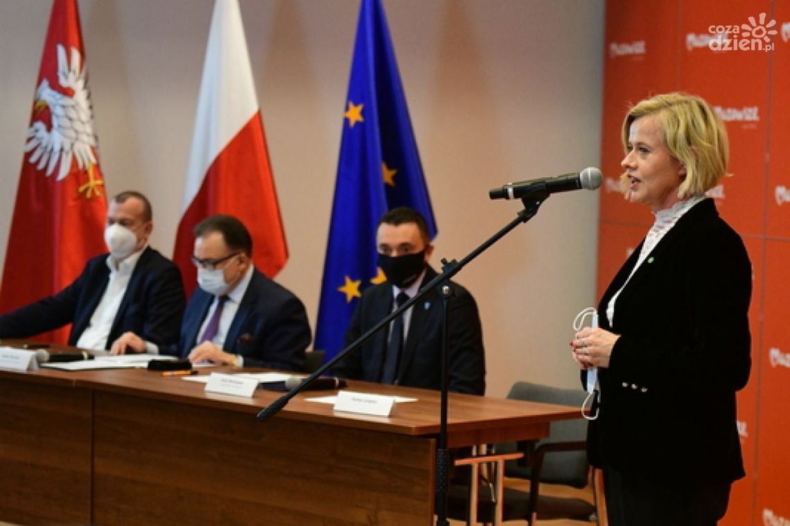 Z Warszawy przez Zegrze do Przasnysza koleją? 
Podpisano ważną umowę!