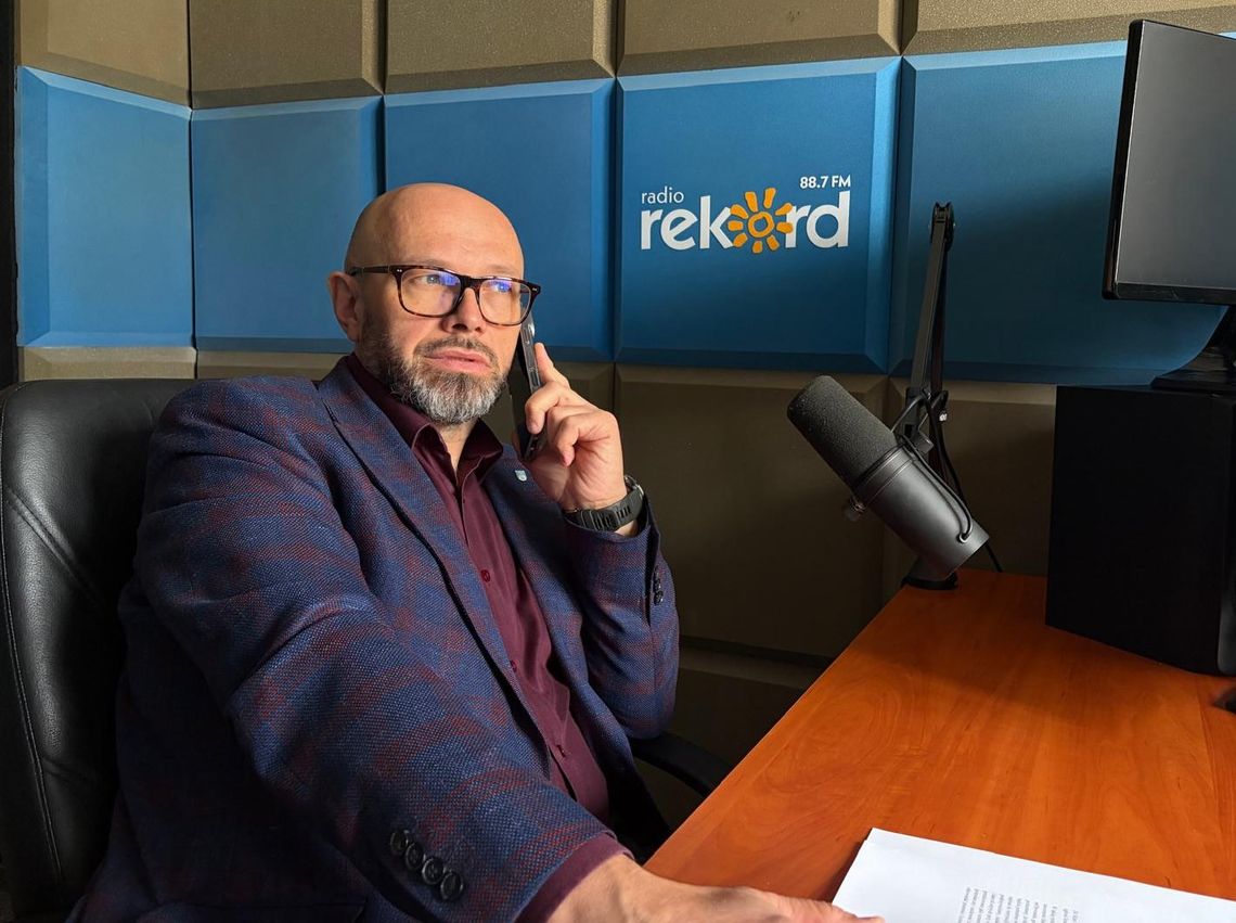 Za granicę z dzieckiem mimo sprzeciwu eks-partnera i walka z tujami sąsiada