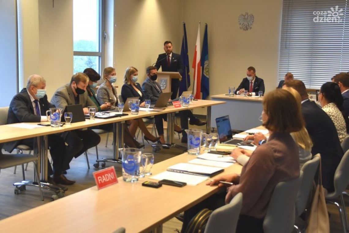 Za nami 42 Sesja Rady Miasta Ciechanów. Radni przyjęli 12 uchwał