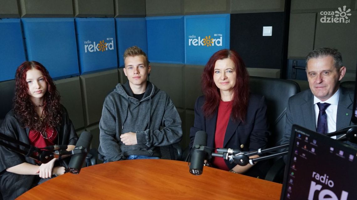 #ZADBAJOSIEBIE w "Krasiniaku" - młodzież z ciechanowskiej szkoły w akcji #ZADBAJOSIEBIE w "Krasiniaku" - młodzież z ciechanowskiej szkoły w akcji