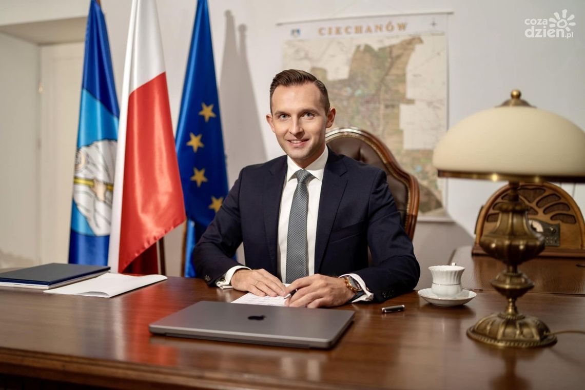 Zbilansowany budżet, żadnych kredytów, miliony na inwestycje. Prezydent Ciechanowa Krzysztof Kosiński z absolutorium