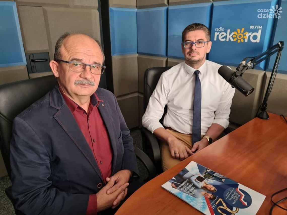 Zdzisław Smardzewski, Andrzej Lasota: Uczelnia wciąż inwestuje w nowoczesne technologie Zdzisław Smardzewski, Andrzej Lasota: Uczelnia wciąż inwestuje w nowoczesne technologie
