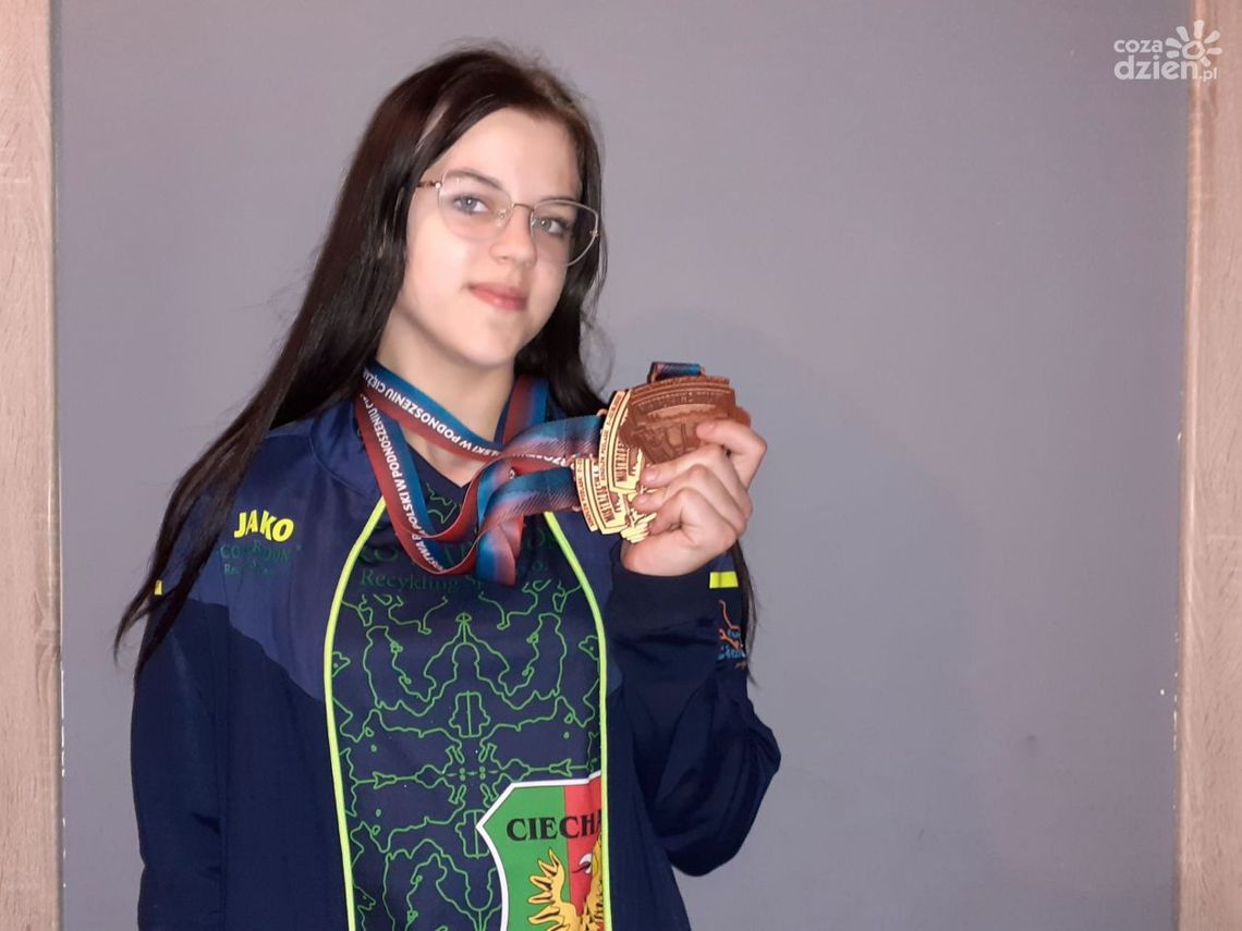 Zuzanna Stursiak trzykrotną brązową medalistką Mistrzostw Polski w podnoszeniu ciężarów