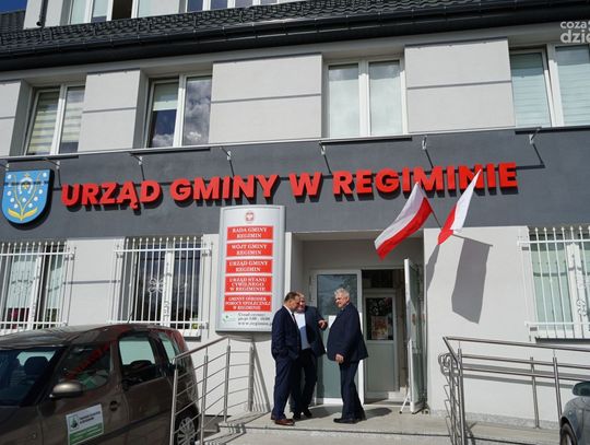 Fotorelacja z Regimina - radni i wójt nowej kadencji złożyli ślubowanie