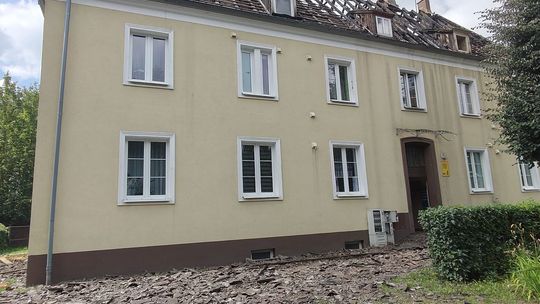 Po pożarze bloku w Ciechanowie