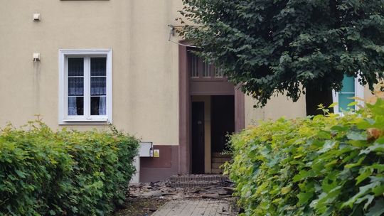 Po pożarze bloku w Ciechanowie