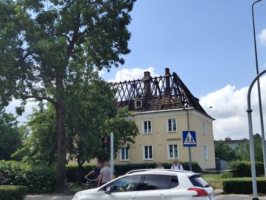 Po pożarze bloku w Ciechanowie