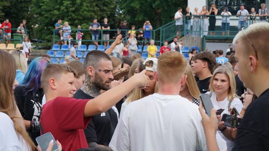 Fani oblegli Quebonafide