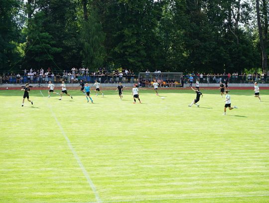 MKS Ciechanów Zwycięża w Sparingowym Starcie z Mazurem Radzymin