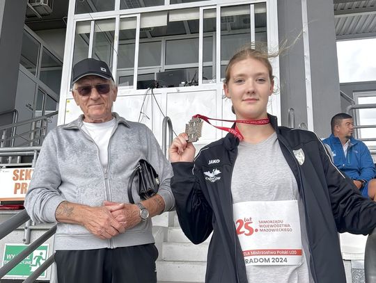Na zdjęciach Oliwa Lemanowicz, lekkoatletka z Ciechanowa