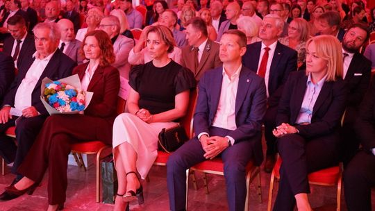 Podwójny triumf w Pułtusku: Jubileusz szpitala powiatowego Gajda-Med i profesura dla jego twórcy