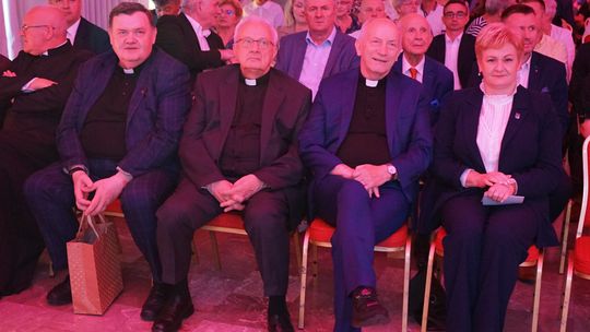 Uroczysta gala z okazji 10-lecia Szpitala Powiatowego Gajda-Med w Pułtusku i otrzymania tytułu profesora jego prezesa