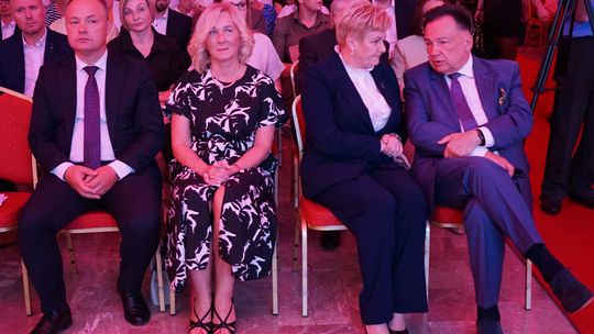 Uroczysta gala z okazji 10-lecia Szpitala Powiatowego Gajda-Med w Pułtusku i otrzymania tytułu profesora jego prezesa
