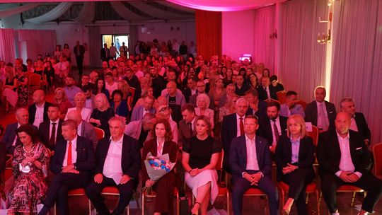 Uroczysta gala z okazji 10-lecia Szpitala Powiatowego Gajda-Med w Pułtusku i otrzymania tytułu profesora jego prezesa