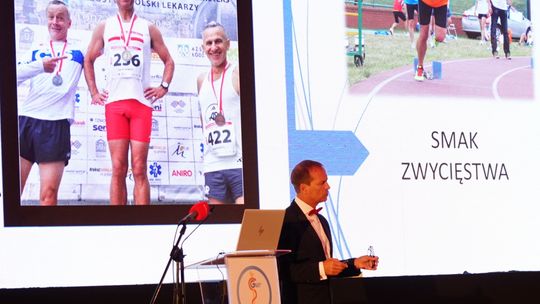 Uroczysta gala z okazji 10-lecia Szpitala Powiatowego Gajda-Med w Pułtusku i otrzymania tytułu profesora jego prezesa