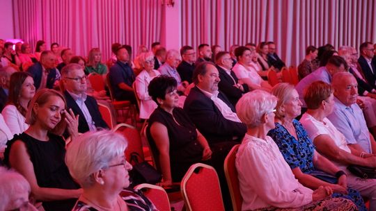 Uroczysta gala z okazji 10-lecia Szpitala Powiatowego Gajda-Med w Pułtusku i otrzymania tytułu profesora jego prezesa