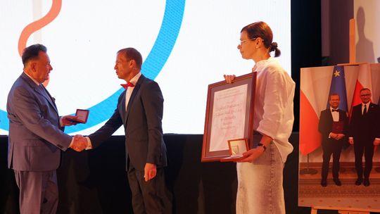 Uroczysta gala z okazji 10-lecia Szpitala Powiatowego Gajda-Med w Pułtusku i otrzymania tytułu profesora jego prezesa