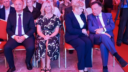 Uroczysta gala z okazji 10-lecia Szpitala Powiatowego Gajda-Med w Pułtusku i otrzymania tytułu profesora jego prezesa
