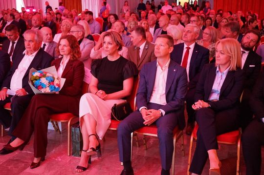 Szpital w Pułtusku świętuje Uroczysta gala z okazji 10-lecia Szpitala Powiatowego Gajda-Med w Pułtusku i otrzymania tytułu profesora jego prezesa