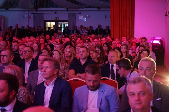 Szpital w Pułtusku świętuje Uroczysta gala z okazji 10-lecia Szpitala Powiatowego Gajda-Med w Pułtusku i otrzymania tytułu profesora jego prezesa