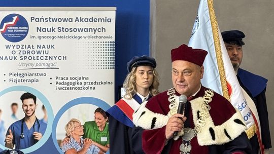 Uroczystość wręczenia dyplomów absolwentom Wydziału Nauk o Zdrowiu i Nauk Społecznych