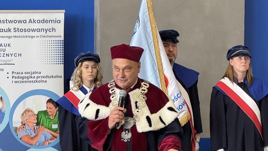 Uroczystość wręczenia dyplomów absolwentom Wydziału Nauk o Zdrowiu i Nauk Społecznych