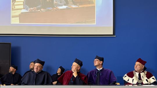 Uroczystość wręczenia dyplomów absolwentom Wydziału Nauk o Zdrowiu i Nauk Społecznych