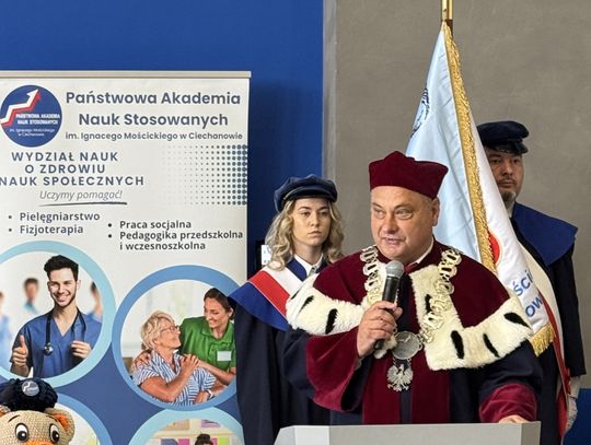 Uroczystość wręczenia dyplomów absolwentom Wydziału Nauk o Zdrowiu i Nauk Społecznych
