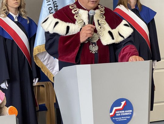 Uroczystość wręczenia dyplomów absolwentom Wydziału Nauk o Zdrowiu i Nauk Społecznych