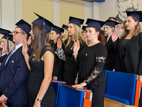 Uroczystość wręczenia dyplomów absolwentom Wydziału Nauk o Zdrowiu i Nauk Społecznych