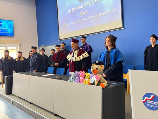 Uroczystość wręczenia dyplomów absolwentom Wydziału Nauk o Zdrowiu i Nauk Społecznych