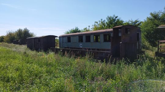Stare wagony kolei wąskotorowej