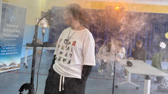 Młodzież tworzy rapowy klip od podstaw