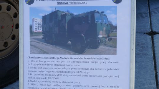 Uroczystość w 1 batalionie łączności w Ciechanowie