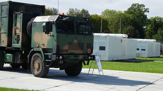 Uroczystość w 1 batalionie łączności w Ciechanowie