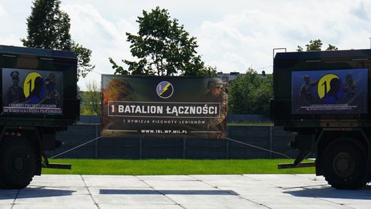 Uroczystość w 1 batalionie łączności w Ciechanowie