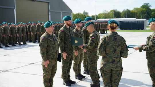 Uroczystość w 1 batalionie łączności w Ciechanowie