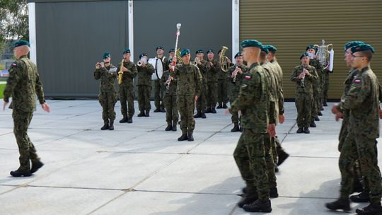 Uroczystość w 1 batalionie łączności w Ciechanowie