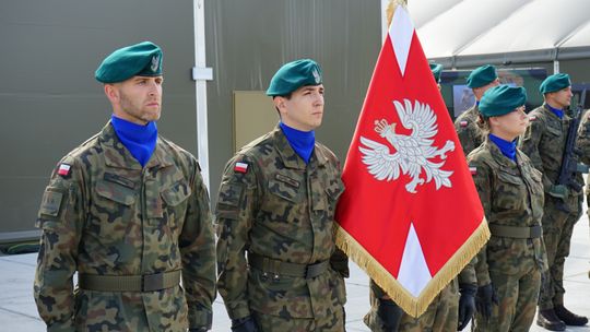 Uroczystość w 1 batalionie łączności w Ciechanowie