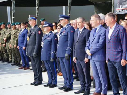 Uroczystość w 1 batalionie łączności w Ciechanowie