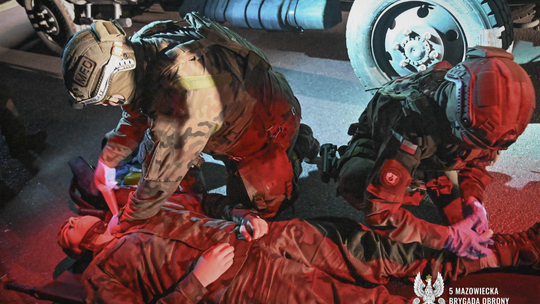 Żołnierze WOT na manewrach