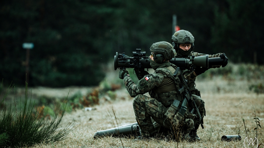 Żołnierze WOT na manewrach